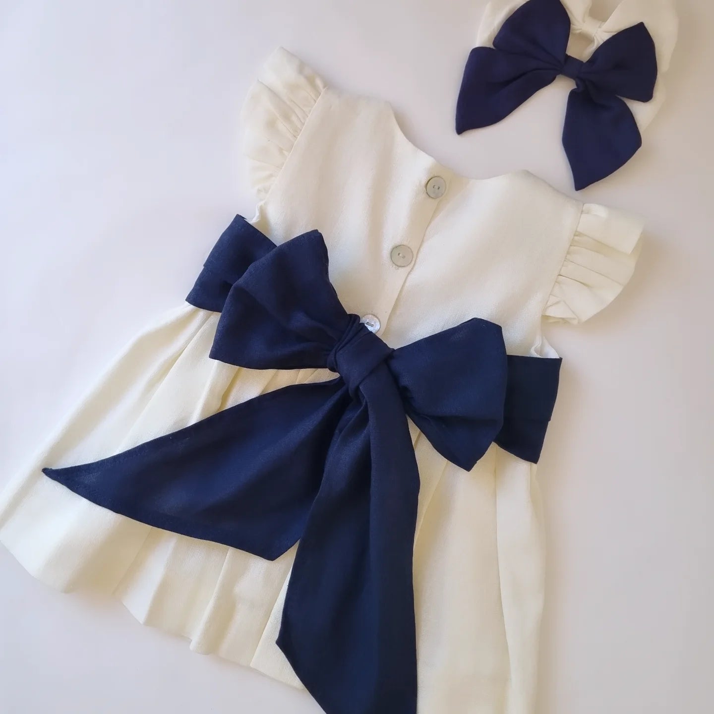 Vestido Lino Blanco Invierno Lazo Azul Marino