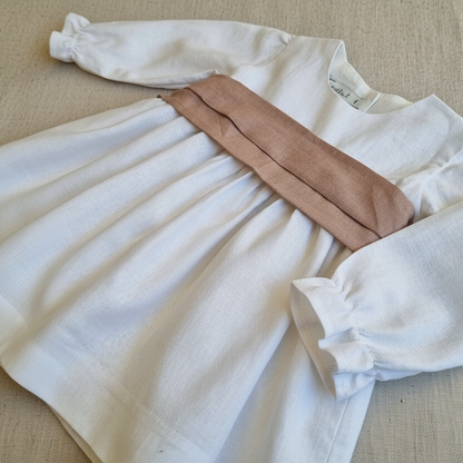 Vestido Lino Blanco Lazo Palo Rosa Manga Larga