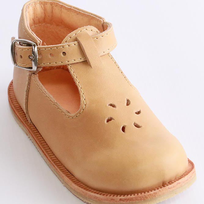 Zapato Ana camel Caminantes