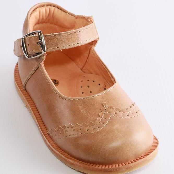 Zapato Filipa camel Caminantes